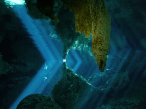 Cenote Dos Ojos 